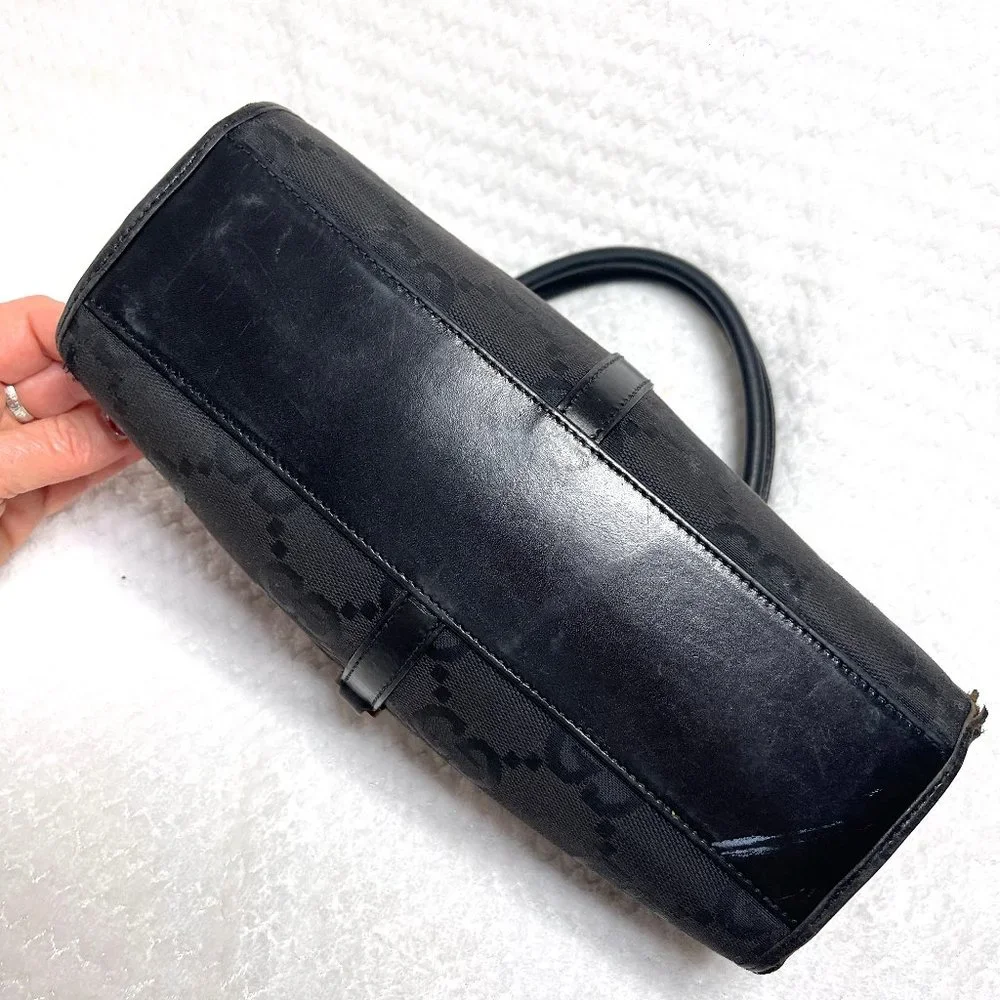 Auc Gucci Black GG Canvas and Leather Jackie Bardot Vintage Hobo